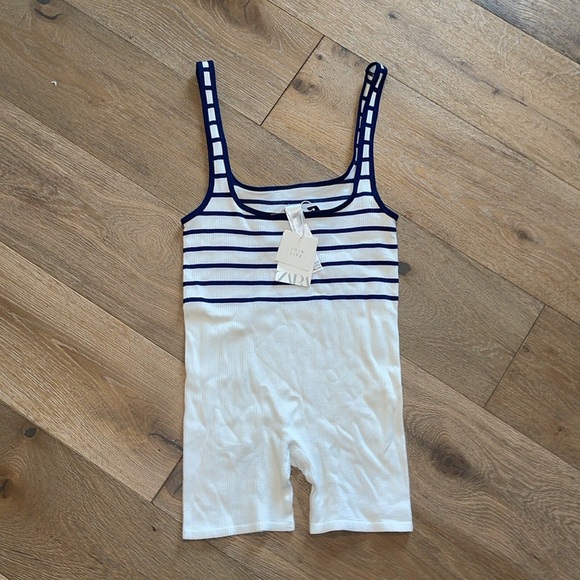New nwt Zara Limitless Contour Seamless Playsuit Romper size xs small navy white - Picture 4 of 4